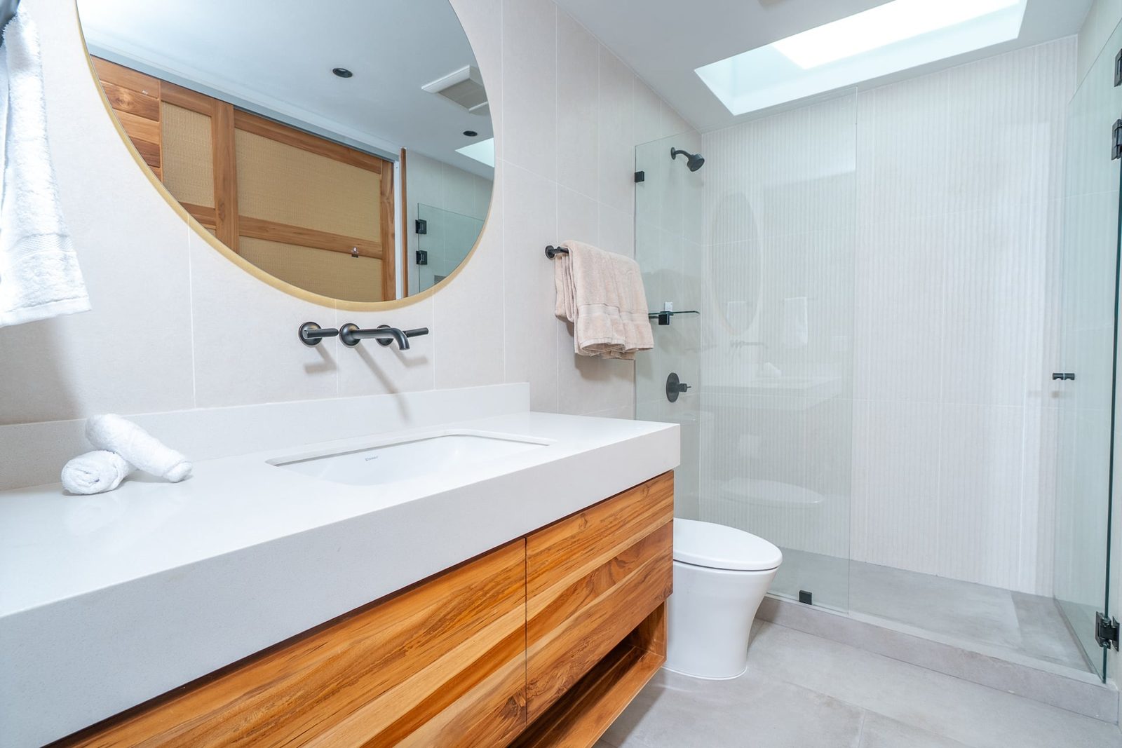En-suite bathroom