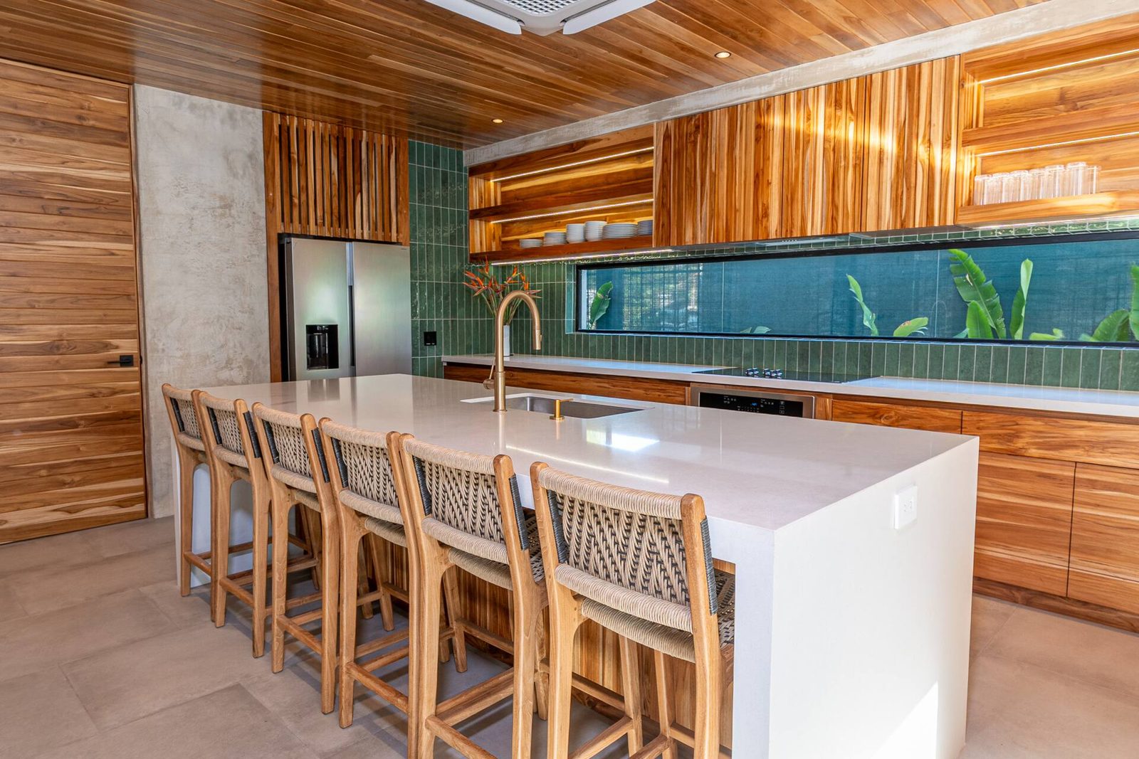 Kitchen island